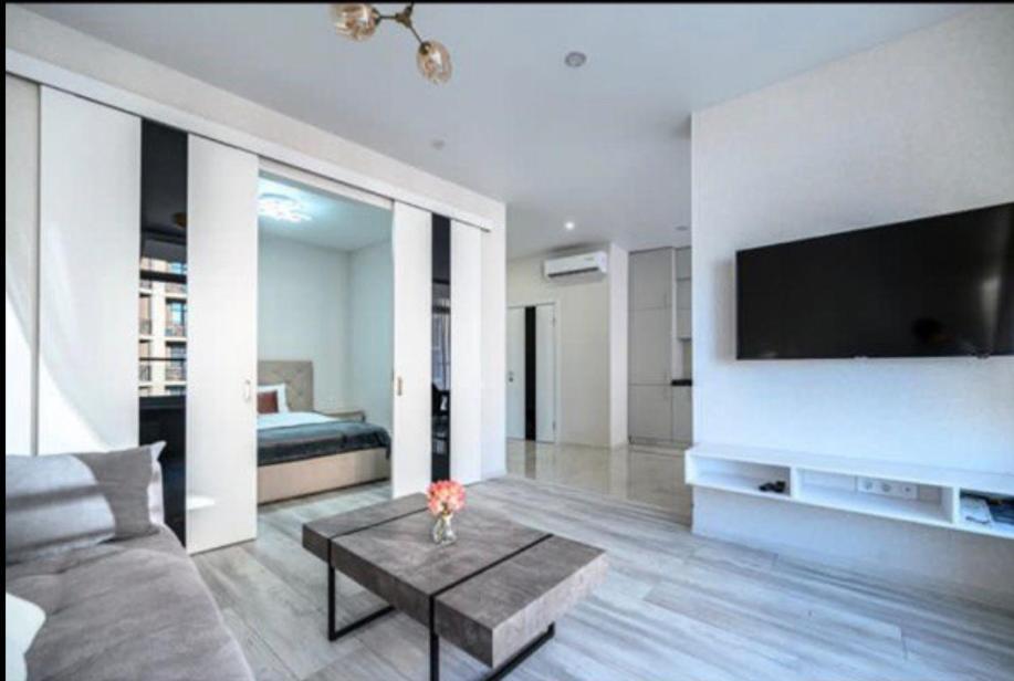 Комфортные Апартаменты 36 Жемчужина Odesa Exterior photo